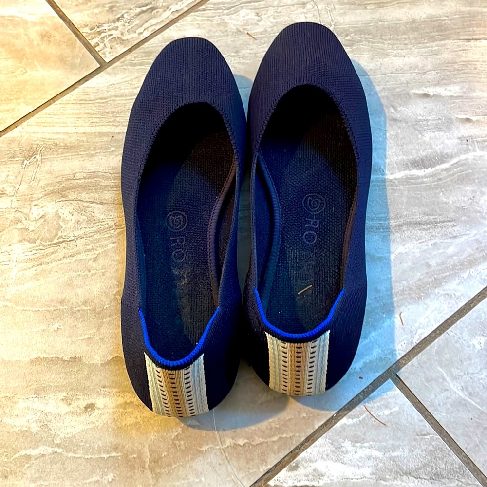 Womens size 8 Rothys